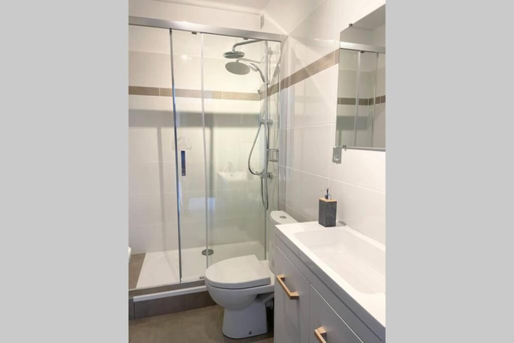 Mon Appart'Hotel - Climatisation Avec Parking Gratuit Brive-la-Gaillarde Eksteriør billede